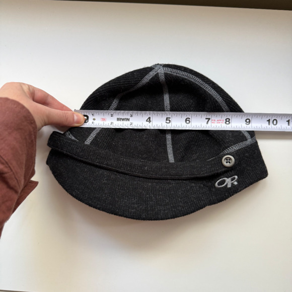 Outdoor Research Flurry Cap Beanie with Visor Women's Size Large/XL in Black - Picture 3 of 12